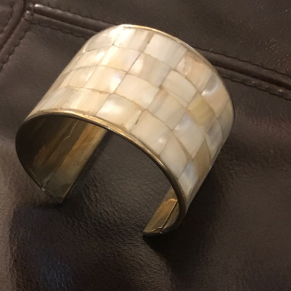 Faux mother of pearl cuff bracelet! - Picture 1 of 2